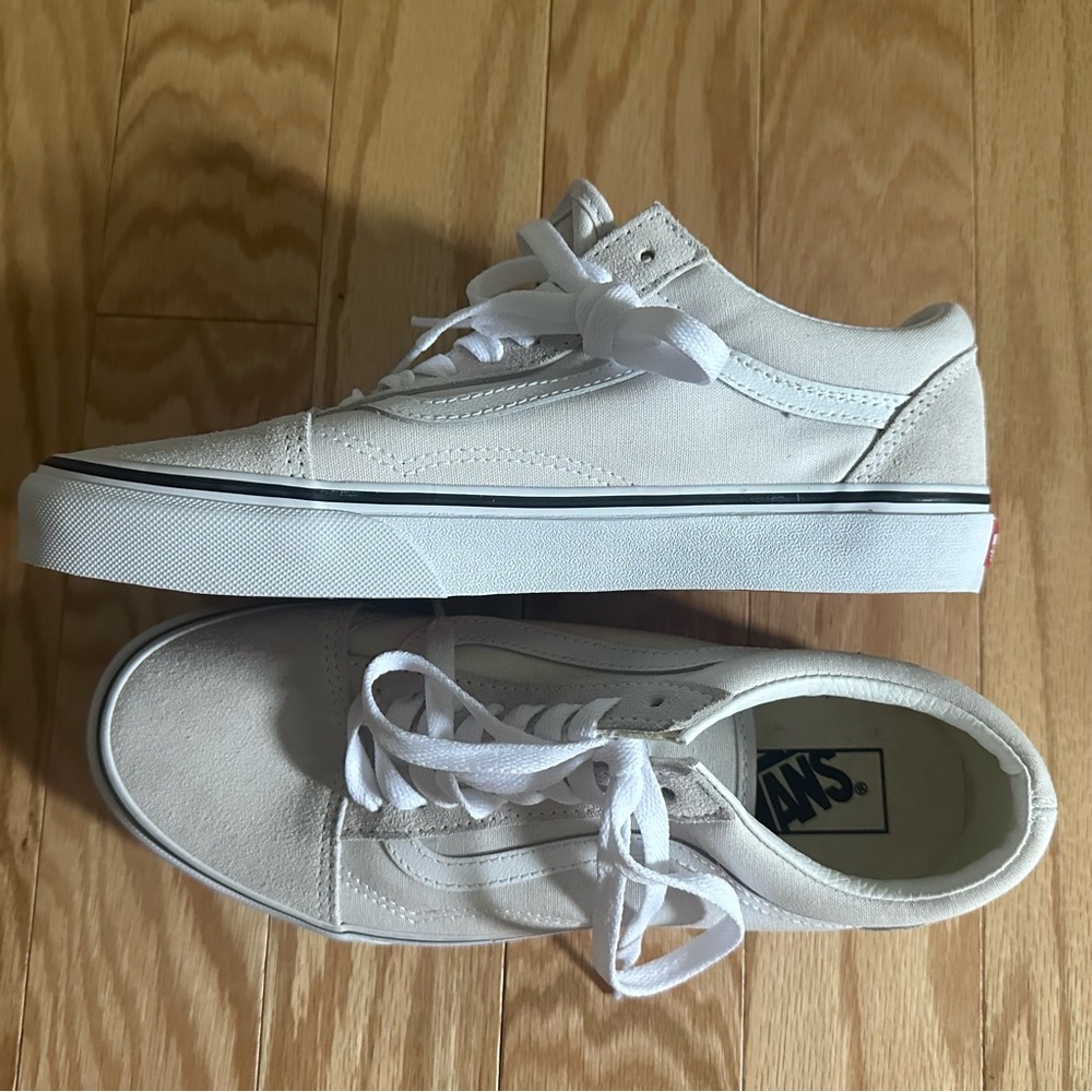 Vans Old Skool Suede Shoe - M8/W9.5